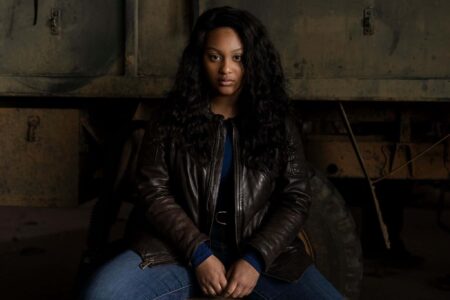 Personagens de The Walking Dead: World Beyond podem aparecer em outras séries Aliyah Royale como Iris em The Walking Dead World Beyond