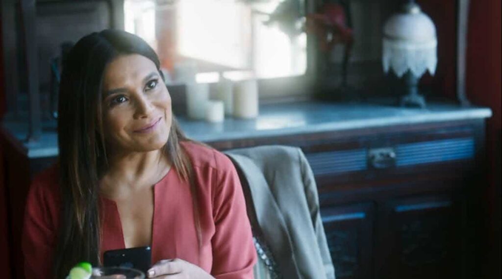 Dira Paes comenta cenas ousadas com Manoela Aliperti em As Five: “fluiu de maneira orgânica” As Five 1