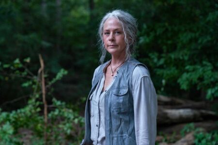 Norman Reedus foi a causa de Melissa McBride deixar The Walking Dead? Carol (Melissa McBride) em The Walking Dead
