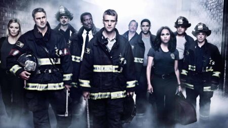 Imagens da nona temporada de Chicago Fire mostram nova paramédica Chicago Fire