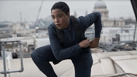 Nova 007, Lashana Lynch debate racismo online que está sofrendo e dá opinião Lashana Lynch em 007 Sem Tempo Para Morrer
