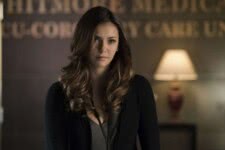 Elena (Nina Dobrev) em The Vampire Diaries (Reprodução)