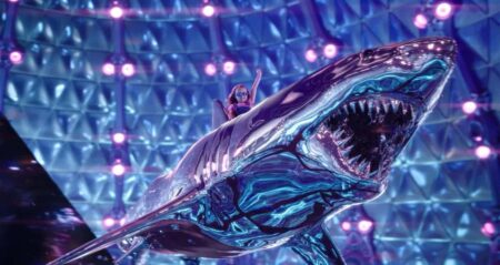 Atriz-mirim, filha Sharkboy e Lavagirl em filme explica como conseguiu fazer as cenas de luta Vivien Blair em Pequenos Grandes Heróis (Divulgação / Netflix)
