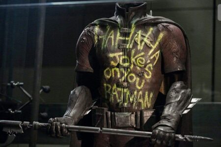 Set de Batman vs. Superman, traje do Robin pichado