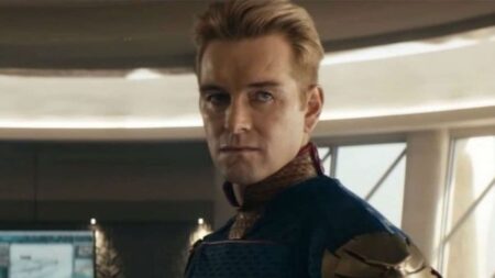The Boys | Antony Starr aparece pendurado em novo vídeo dos bastidores Antony Starr como Capitão Pátria em em The Boys (Divulgação / Amazon)