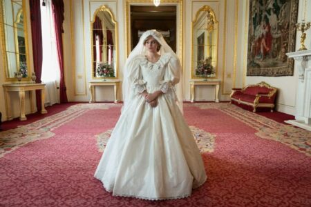 Lady Di (Emma Corrin) em The Crown (Reprodução)