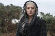 Lagertha (Katherin Winnick) em Vikings: (Reprodução)