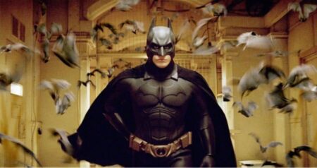Christopher Nolan fala sobre a atual indústria dos filmes de super heróis Cena de Batman Begins (Divulgação / DC)