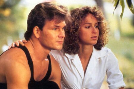 Dirty Dancing l Patrick Swayze teve dificuldades em dançar sensualmente Patrick Swayze e Jennifer Grey em Dirty Dancing - Ritmo Quente (Divulgação)