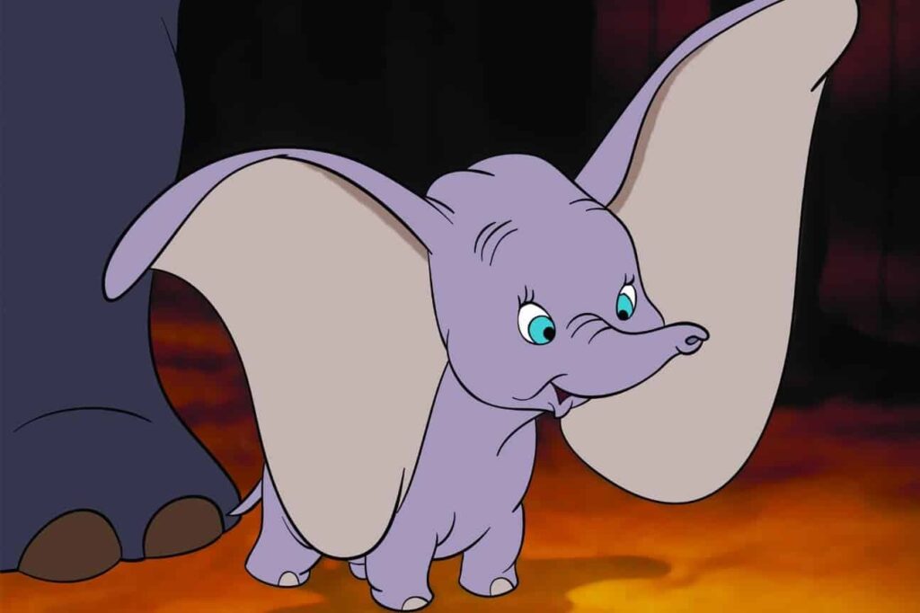 Estes são alguns dos produtos do catálogo Disney+ que receberam a advertência de “produção ultrapassada” da Disney dumbo