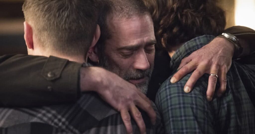 Jeffrey Dean Morgan se despede de Supernatural com uma mensagem Cena de Supernatural (Reprodução)