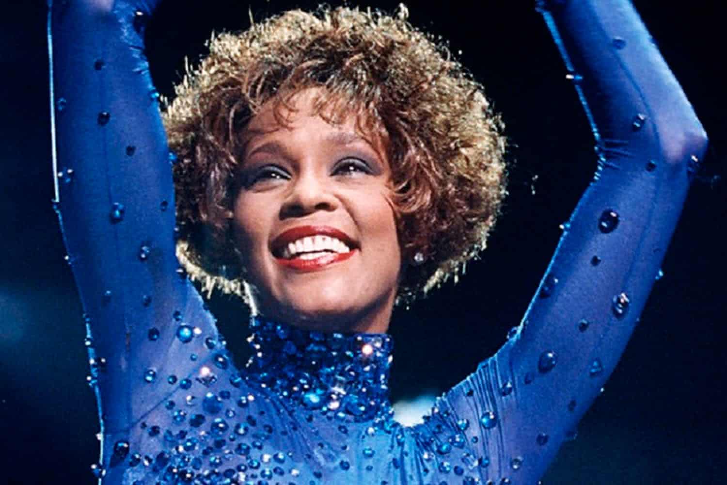Cinebiografia de Whitney Houston revela caso secreto da cantora