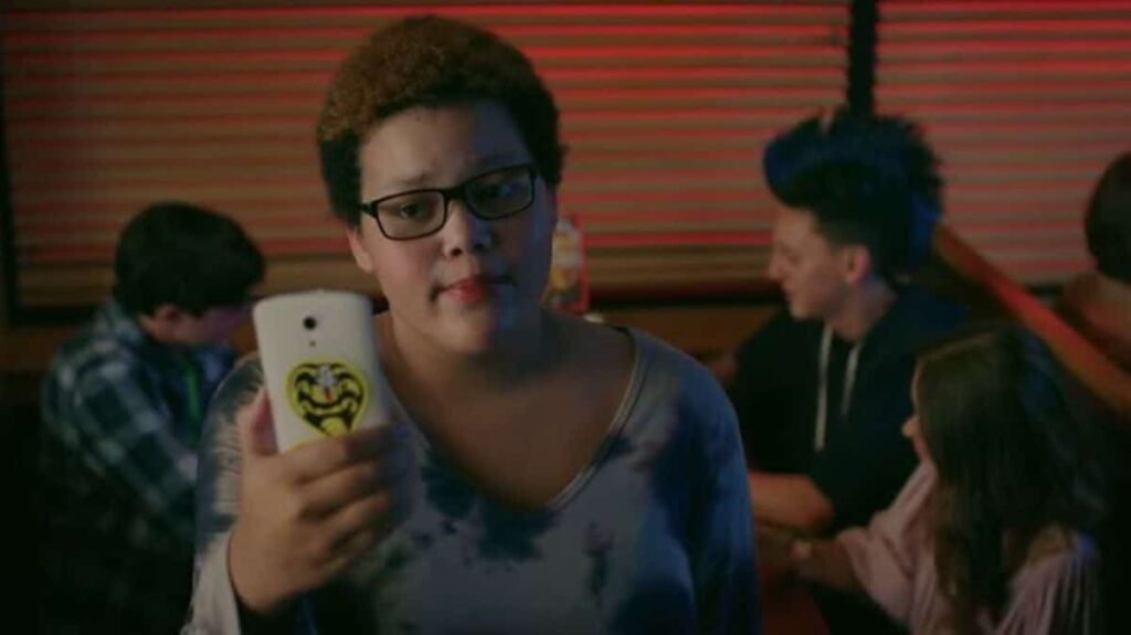 Ranking: 4 Personagens mais amados de Cobra Kai Aisha (Nichole Brown) em Cobra Kai (Reprodução / Netflix)