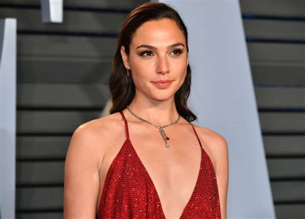 Estrela de Cleópatra, Gal Gadot se defende de acusações Gal Gadot (Divulgação)
