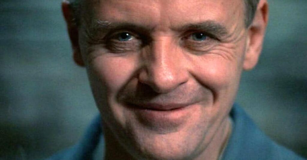 Anthony Hopkins foi chutado por ex-namorada famosa por motivo bizarro Anthony Hopkins em O Silêncio dos Inocentes (Divulgação)