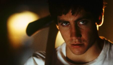 Produtor diz que sequência criticada de Donnie Darko foi mais lucrativa que original Cena de Donnie Darko (Reprodução)