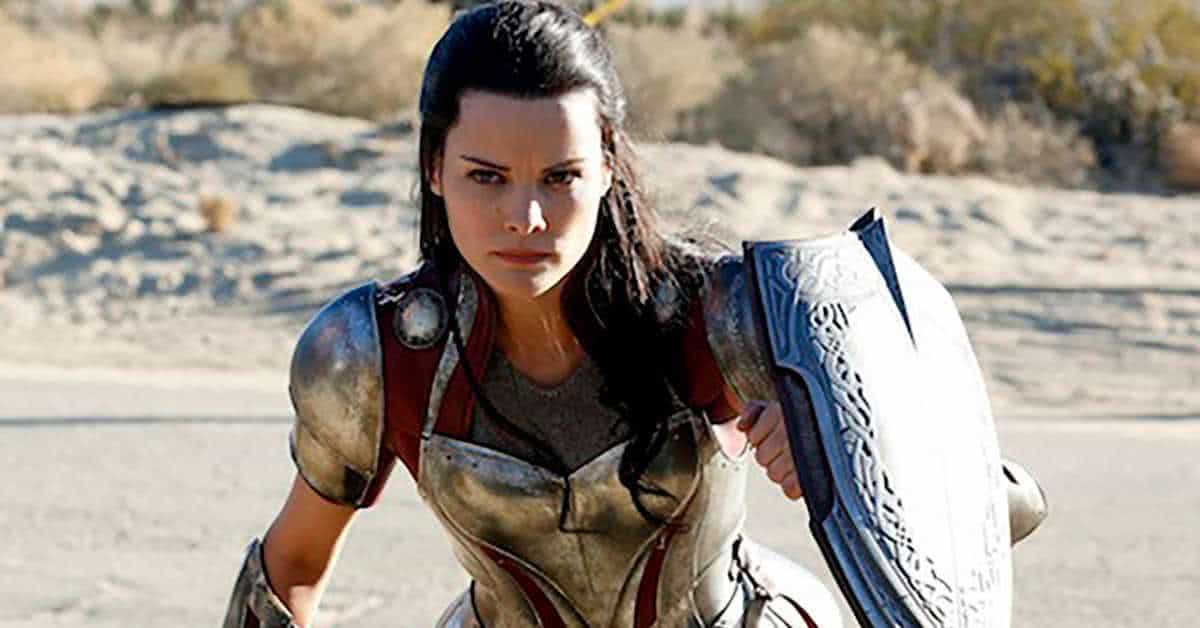 Jaimie Alexander como Lady Sif em Thor (Reprodução / Marvel)