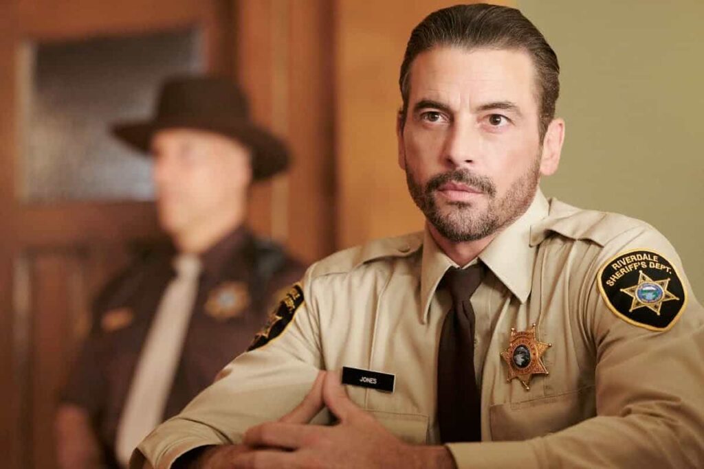 FP Jones (Skeet Ulrich) em Riverdale