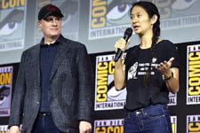 Kevin Feige e Chloé Zhao — Foto: Divulgação