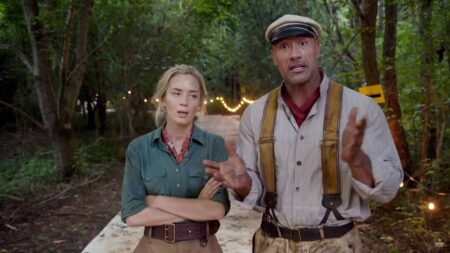 Produtor explica como Jungle Cruise será maior que o original Dwayne Johnson e Emily Blunt em Jungle Cruise (Reprodução)