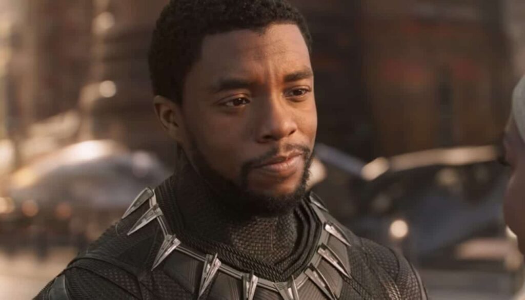 5 reis e rainhas mais poderosos da Disney Chadwick Boseman