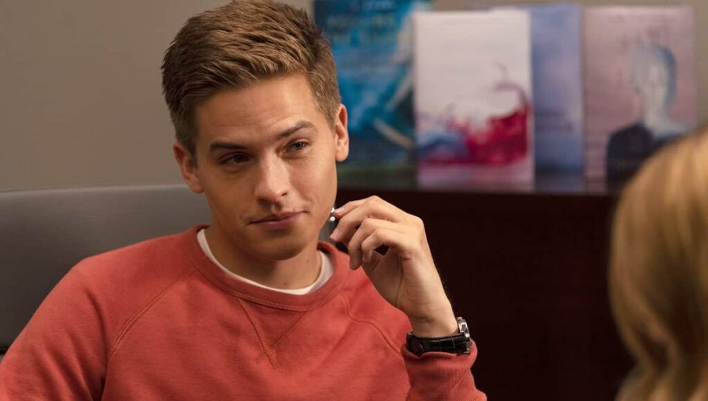 Belo Desastre l Novo filme de romance terá atores de Outer Banks e Zack & Cody Dylan Sprouse em cena de After Depois da Verdade