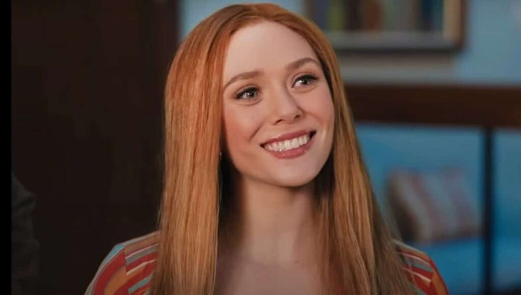 Doutor Estranho 2 continuará a história de Wanda Elizabeth Olsen em cena de WandaVision — Foto: Reprodução / Disney+