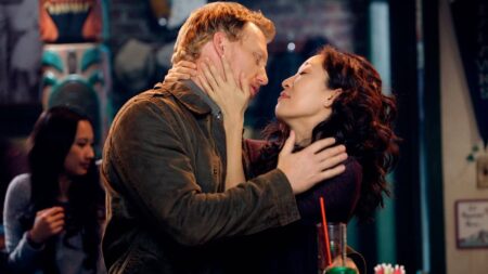 Owen (Kevin McKidd) e Cristina (Sandra Oh) em Grey's Anatomy: (Reprodução)