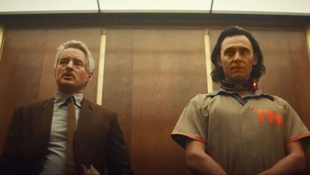 Divulgada breve cena da série Loki do Disney+ Owen Wilson e Tom Hiddleston em cena de Loki Foto