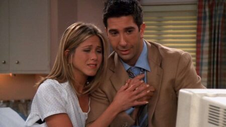 Saiba as curiosidades por trás destas participações especiais em Friends Rachel (Jennifer Aniston) e Ross (David Schwimmer) (Reprodução)