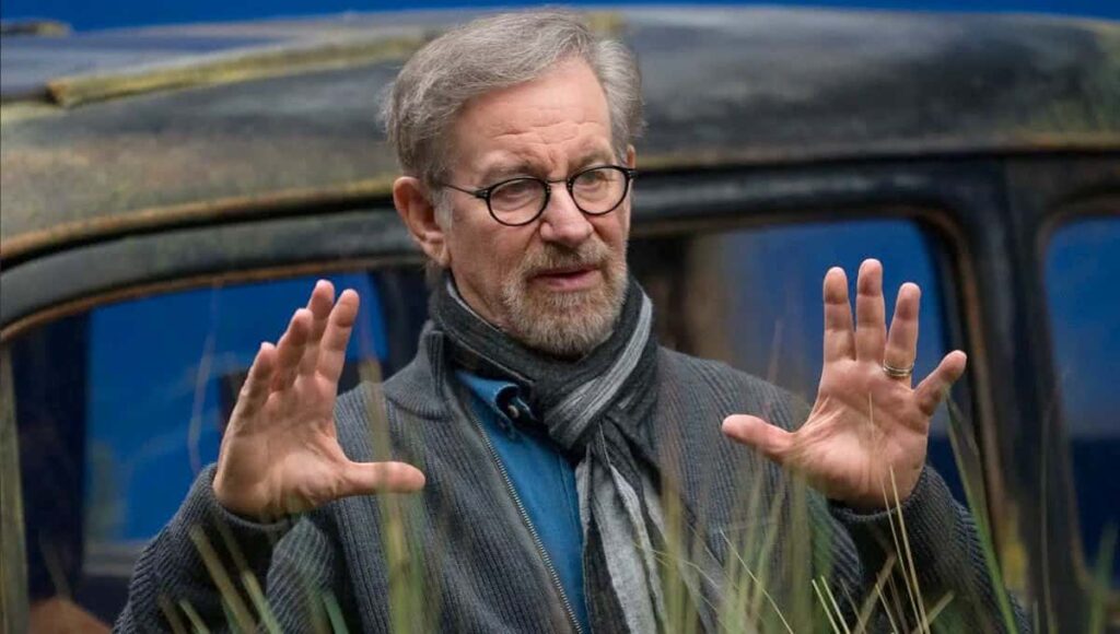 O que aconteceu com o filme de Spielberg e Oscar Isaac? Steven Spielberg