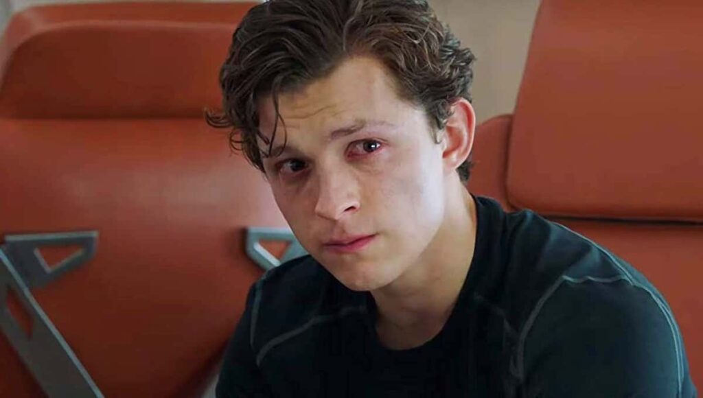 Tom Holland revela importante conselho que recebeu de Elizabeth Olsen Tom Holland b