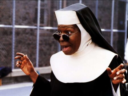 Whoopi Goldberg em Mudança de Hábito (Reprodução)