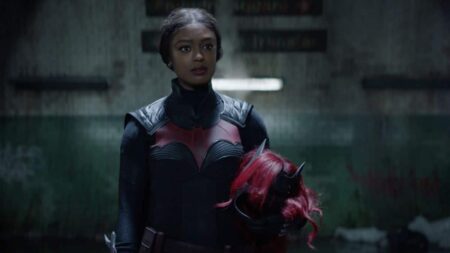 Nova Batwoman, Javicia Leslie conta como se sentiu com Kate Kane de volta Javicia Leslie como Ryan Wilder em Batwoman (Reprodução / The CW)