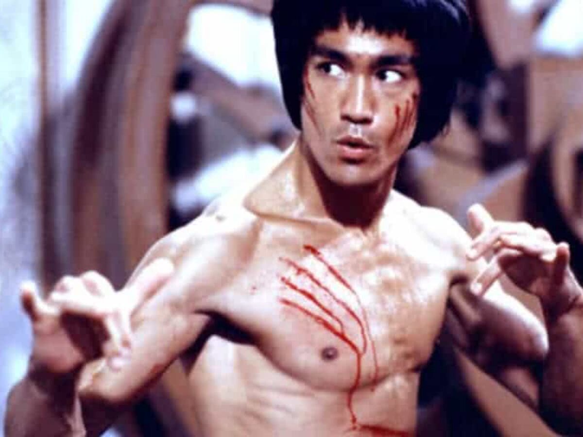 A Luta De Bruce Lee Título original de Operação Dragão está escondido na luta final