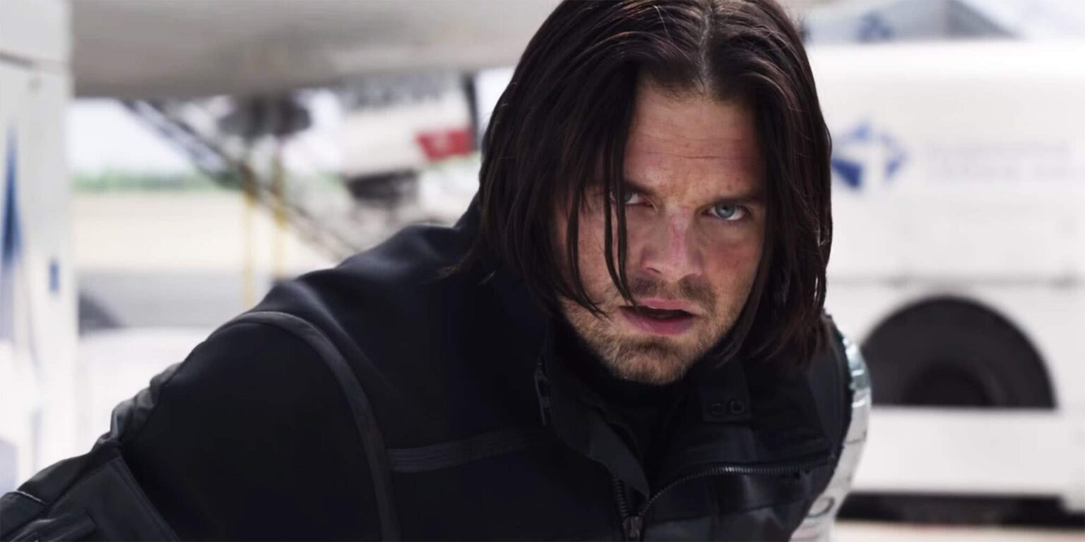 Sebastian Stan posta foto com replica de gesso de sua cabeça Capitão América