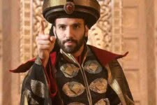 Jafar (Marwan Kenzari) em Aladdin (Reprodução / Disney)