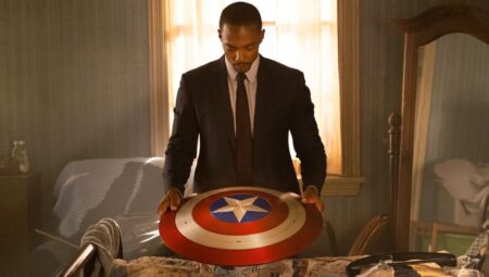 Anthony Mackie em Falcao e o Soldado Invernal