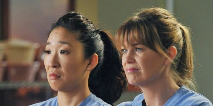 Cristina (Sandra Oh) e Meredith (Ellen Pompeo) em Grey's Anatomy (Reprodução)