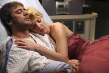 Denny Duquette (Jeffrey Dean Morgan) e Izzie (Katherine Heigl) em Grey's Anatomy (Reprodução)