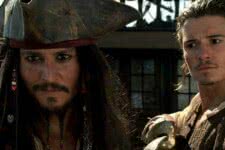Jack Sparrow (Johnny Depp) e Will Turner (Orlando Bloom) em Piratas do Caribe (Reprodução)
