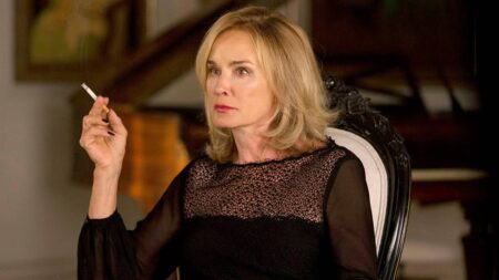 Jessica Lange em American Horror Story (Reprodução)