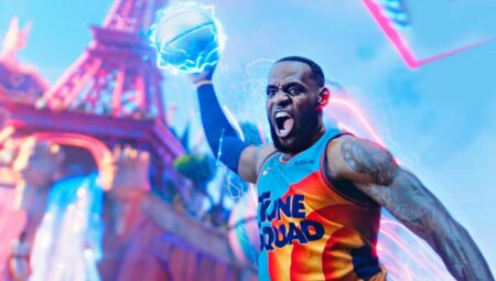 Diretor de Space Jam dispara: “Lebron James não é Michael Jordan” LeBron James em Space Jam: Um Novo Legado (Divulgação / Warner Bros.)