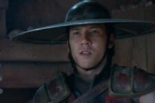 Kung Lao (Max Huang) em Mortal Kombat (Reprodução / Warner Bros.)