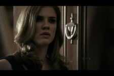 Tia Jenna (Sara Canning) em The Vampire Diaries (Reprodução)