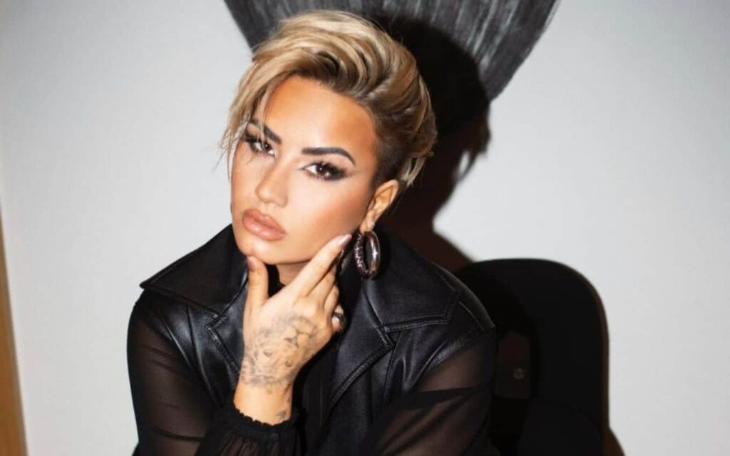 Demi Lovato diz que é ofensivo chamar extraterrestres de aliens Demi Lovato (Instagram)