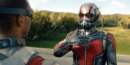 Falcão (Anthony Mackie) e Homem-Formiga (Paul Rudd) em Homem-Formiga (Reprodução / Marvel)