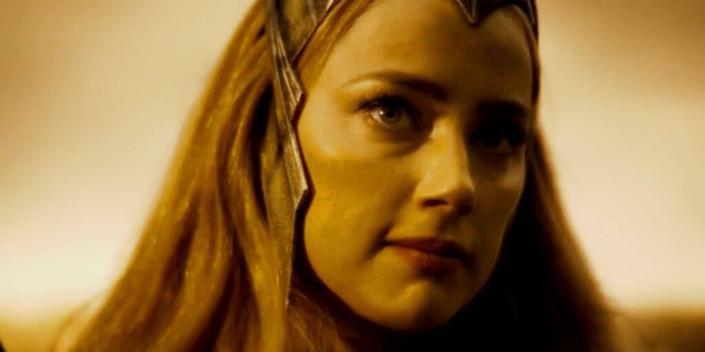 Petição para tirar Amber Heard de Aquaman 2 alcança mais de 4 milhões de assinaturas Mera (Amber Heard) em Liga da Justiça (Reprodução / HBO Max)