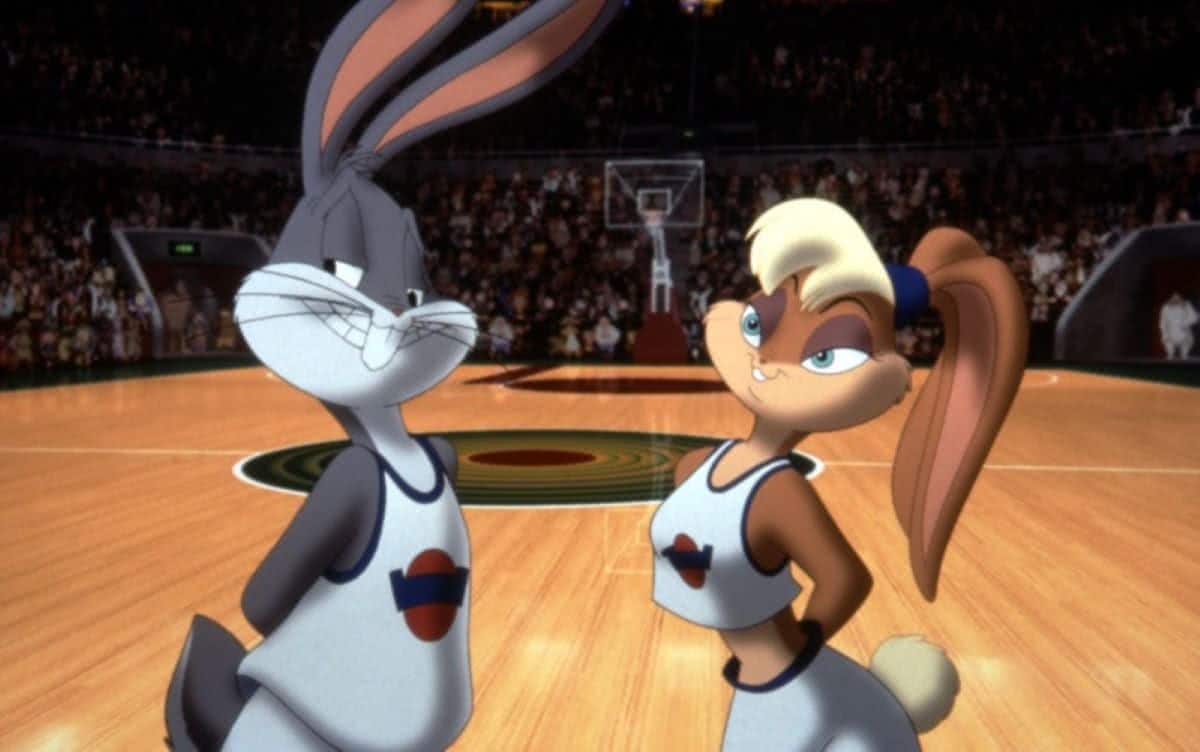 Pernalonga e Lola Bunny em Space Jam: O Jogo do Século (Reprodução / Warner Bros.)