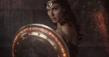Liga da Justiça: Junkie XL explica música agressiva para Mulher-Maravilha Mulher-Maravilha (Gal Gadot) em Liga da Justiça (Reprodução / HBO Max)